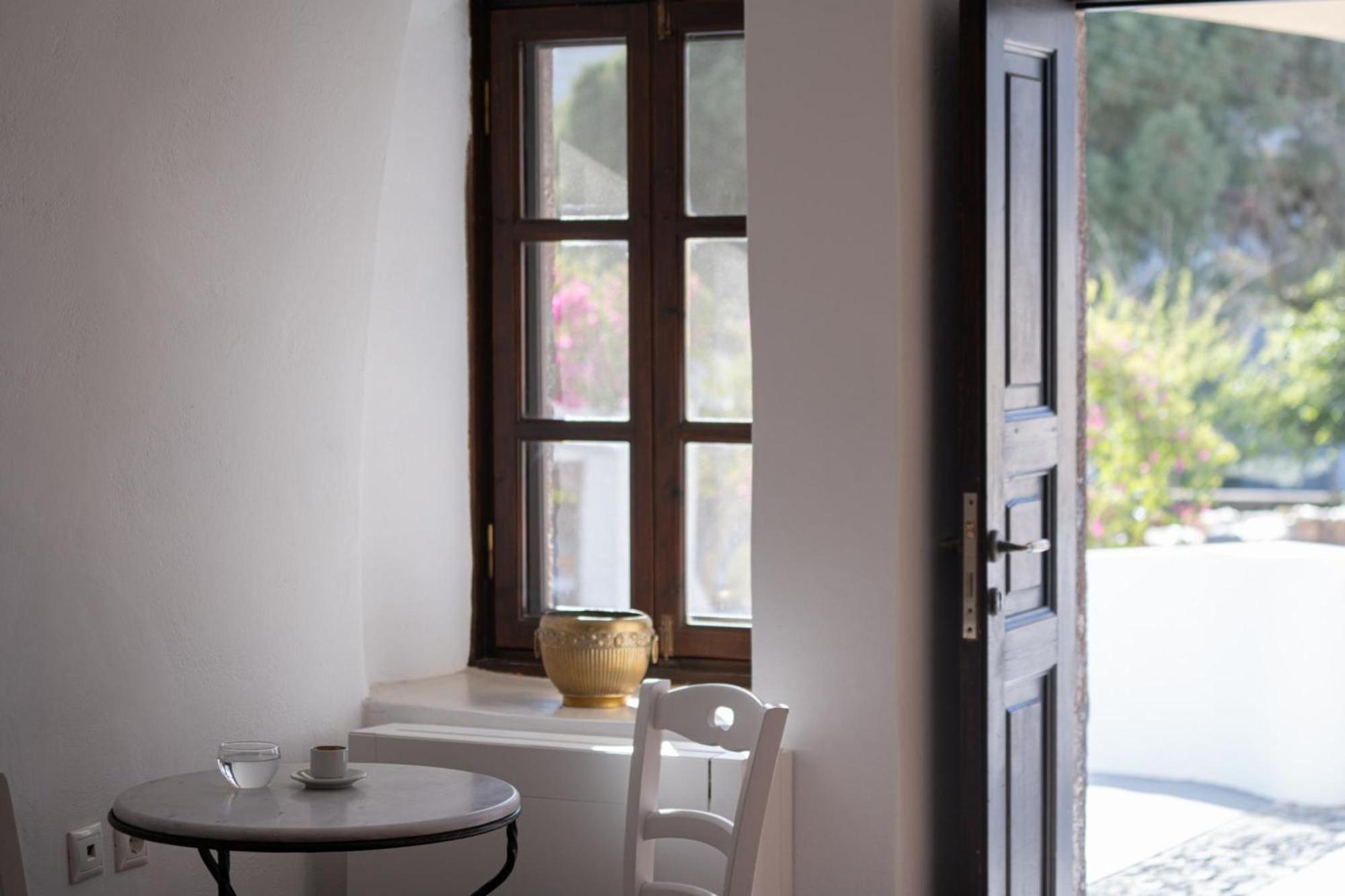 Madame Kalitsi Cozy Suites Fira  Exterior foto